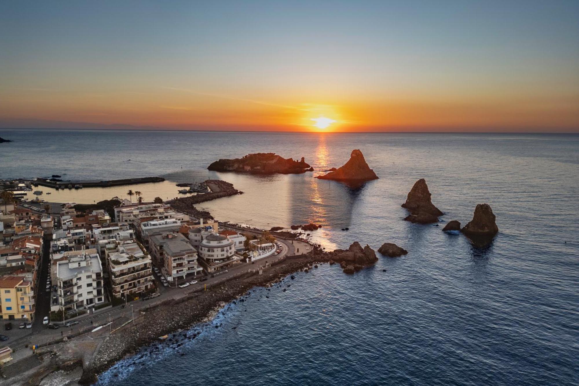 Grand Hotel Faraglioni Aci Trezza Esterno foto