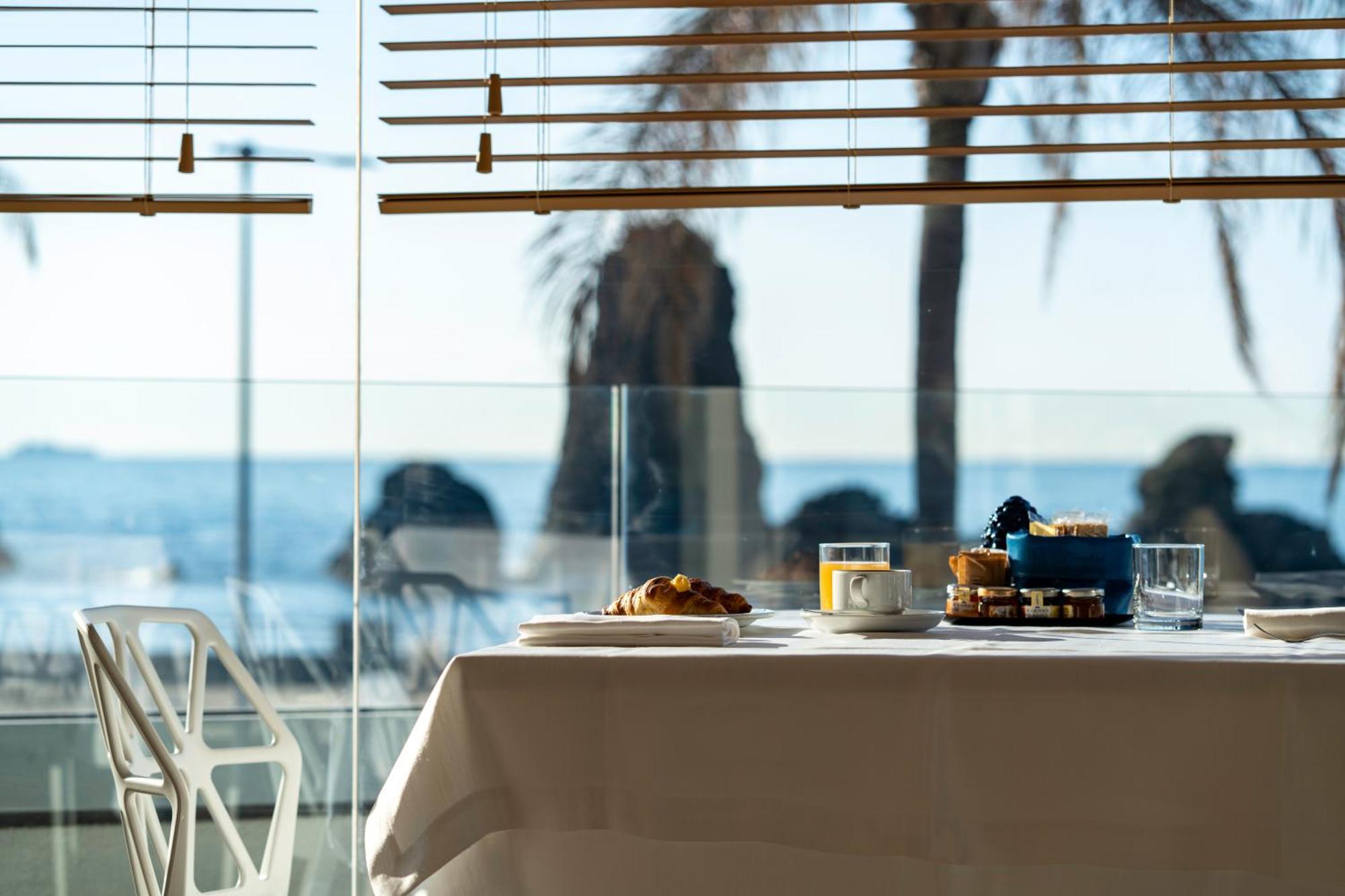 Grand Hotel Faraglioni Aci Trezza Esterno foto