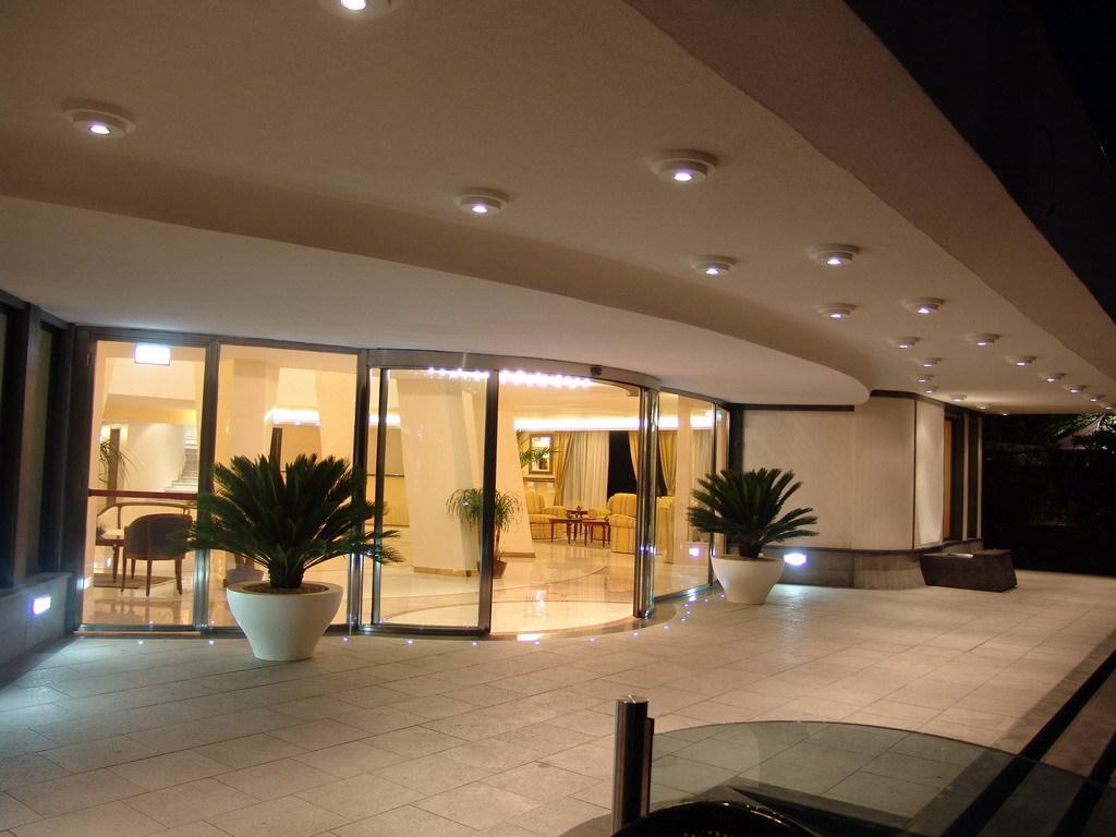 Grand Hotel Faraglioni Aci Trezza Esterno foto